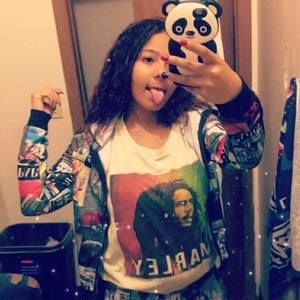 Meet your Posher, Christina